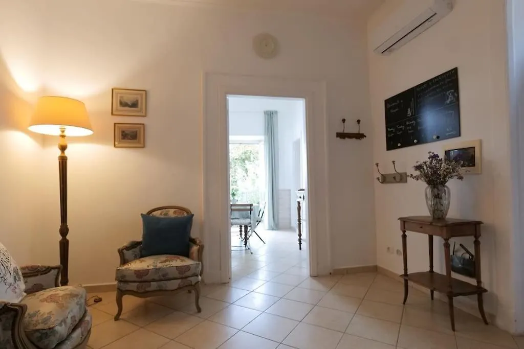 Apartment Il Tempo Ritrovato Casa Vacanze Naples